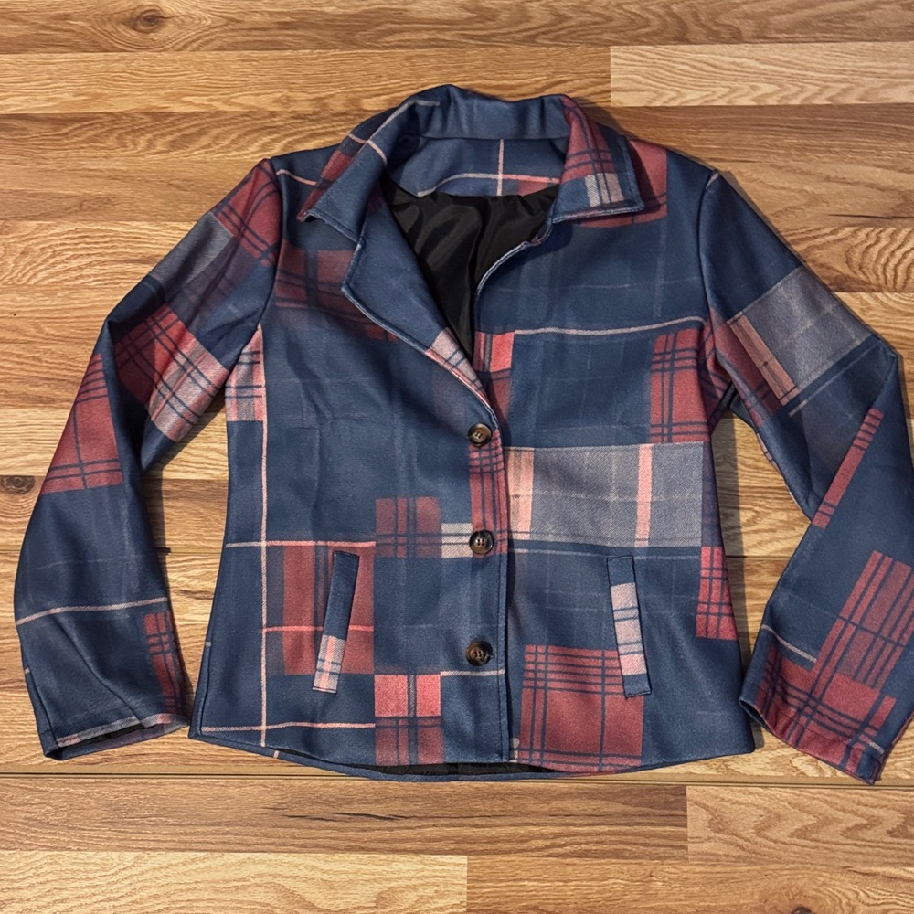 Chic Plaid Blazer in Navy and Red